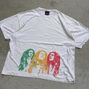 Early 2000s bob marley tee